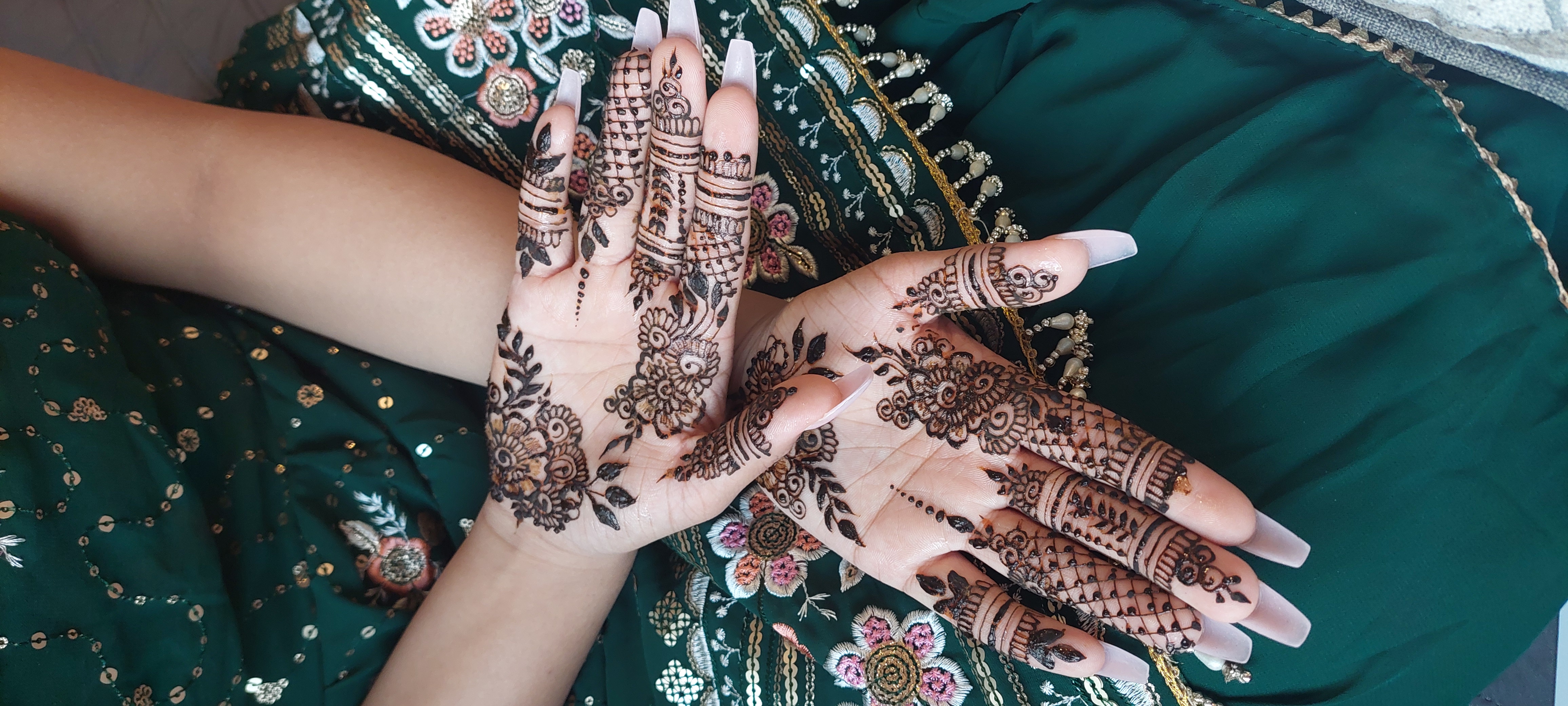 Festive henna